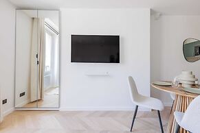 Renovated Studio rue du Roi de Sicile / Marais