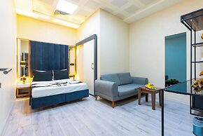 MELISA SUIT RESIDENCE