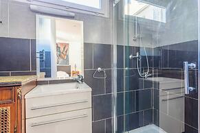 1 Bedroom Apartment in La Plaine