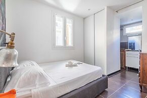 1 Bedroom Apartment in La Plaine