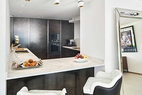 Luxurious 3br/6p Apartment With Terrace - First Croisette Cannes