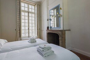 Apartment in Notre-dame Cathedral