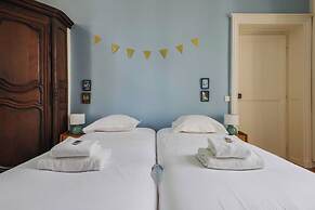 Apartment in Notre-dame Cathedral