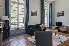 Apartment in Notre-dame Cathedral