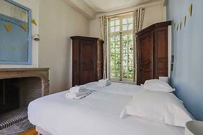 Apartment in Notre-dame Cathedral