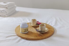 Urban Refuge in the Heart of the Marsh 1bdr / 3P