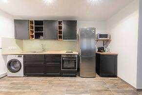 Urban Refuge in the Heart of the Marsh 1bdr / 3P