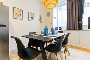 Elegant Apartment - 2bd/6p - Hotel de Ville