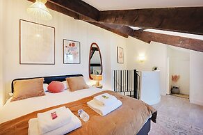 Charming Duplex in Marais for 2 People