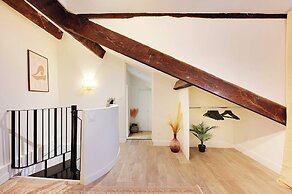 Charming Duplex in Marais for 2 People