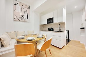 Charming Apartment - 3br/8p - Sentier