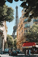 Elegant and Modern Apartment 3bd/ 6P - Eiffel Tower
