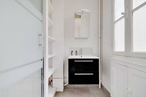 Elegant and Modern Apartment 3bd/ 6P - Eiffel Tower