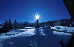 Modern 2 Bedroom Apartment, Close to ski Lifts