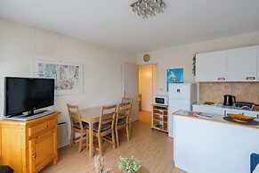 Charm 2 Rooms With Parking in Heart of Deauville