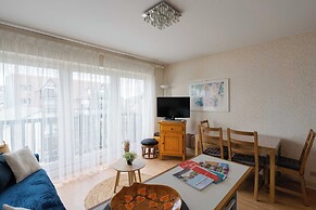 Charm 2 Rooms With Parking in Heart of Deauville