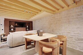 Sublime 3 BDR Renovated by Architect - Bon Marche