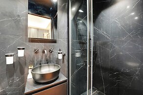 Elegant Home Close to the Eiffel Tower