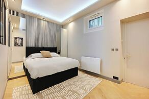 Elegant Home Close to the Eiffel Tower