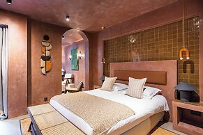 Exceptional Duplex - 6br/12p - Montorgueil