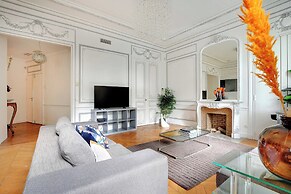 Magnificent Appt - 2bd/4p - Champs-elysees/alma