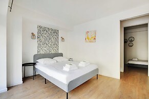 Appartement in the Heart of Paris Opera