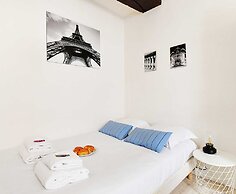 Studio in the Heart of the Marais