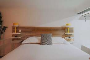 Comfortable Duplex in the Heart of Paris!