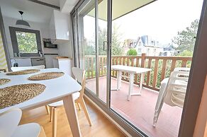 Very Nice Apartment With Balcony - 4p/1br - 600m From the Beach