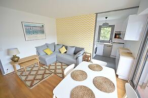 Very Nice Apartment With Balcony - 4p/1br - 600m From the Beach