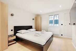 Cosy Apartment in Sentier