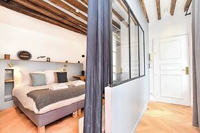 Authentic Apartment - 1br/4p - Marais/republique