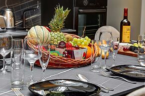 Elegant Apartment With Ac-3br-10p-place des Vosges