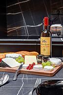 Elegant Apartment With Ac-3br-10p-place des Vosges