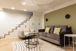 Authentic Apartment - 2br/6p - Place Pigalle