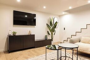 Authentic Apartment - 2br/6p - Place Pigalle