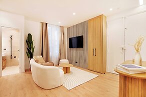 Authentic Apartment - 3br/6p - Moulin Rouge