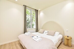 Spacious Apartment - 3br/8p - Pigalle/musee Grevin