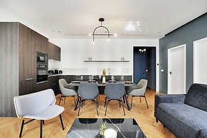 Stunning Apartment - 2br/6p - Madeleine