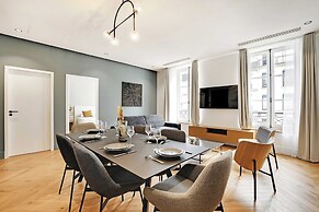 Stunning Apartment - 2br/6p - Madeleine