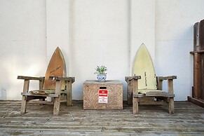 Coast PalmTree Yard 2BR Block from Beach