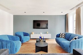 Apartment for 8 People in Madeleine