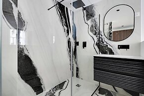 Apartment for 8 People in Madeleine