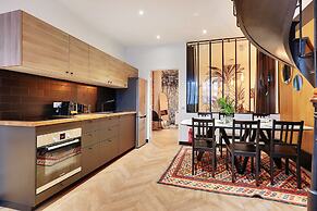 Spacious Apartment - 4br/10p - Place de la Republique