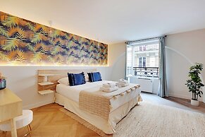 Spacious Apartment - 4br/10p - Place de la Republique