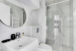 Elegant Studio - 3P - Republique