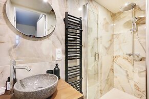 Appartement Chic and Cosy-canal Saint Martin