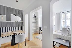 Modern Apartment Champs-elysaes - Saint Honora