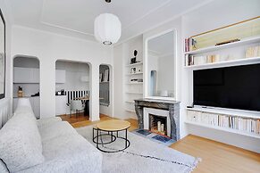 Modern Apartment Champs-elysaes - Saint Honora