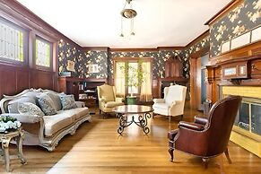 Summer Street Guest House